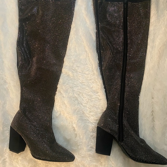 OVER THE KNEE HEEL BOOT - STRETCH KNIT STUDDED BLACK (WW) - Picture 6 of 10